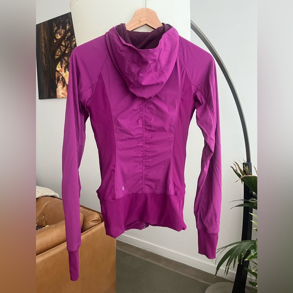 Lululemon In Flux Jacket - Picture 3 of 6